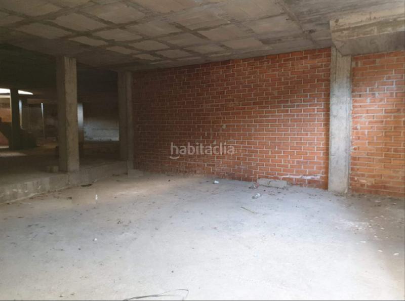 Foto 347348d5-93b1-495e-954c-9f530135df2d. Edifici a creu 21-23 a Bordils