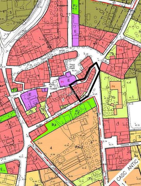 Foto e5d97076-3fbb-4ecb-9fb5-4343a52d8945. Edifici a creu 21-23 a Bordils