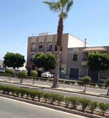 Parking coche en Constitucion 50. Garaje en venta