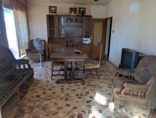 Pis  Gibraltar 13. Vivienda en venta