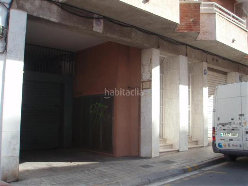 Foto f7820c14-6f7a-4573-bf48-6efe70e6bc19. Parking coche en san vicente 13-15 garaje en venta en Badalona