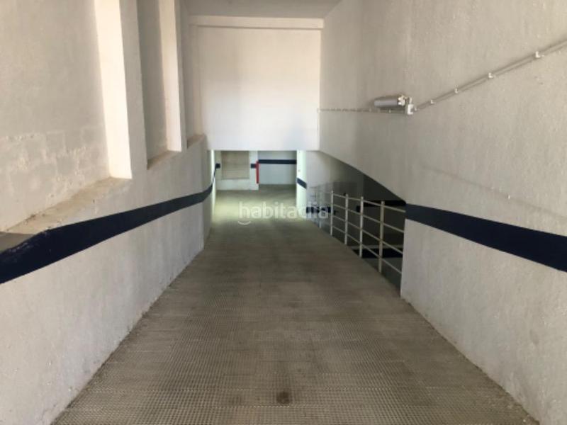 Foto 60c599dc-e87e-4419-9bda-a398acdde216. Parking coche en francisco andani 6-8 garaje en venta en Olleria (l´)