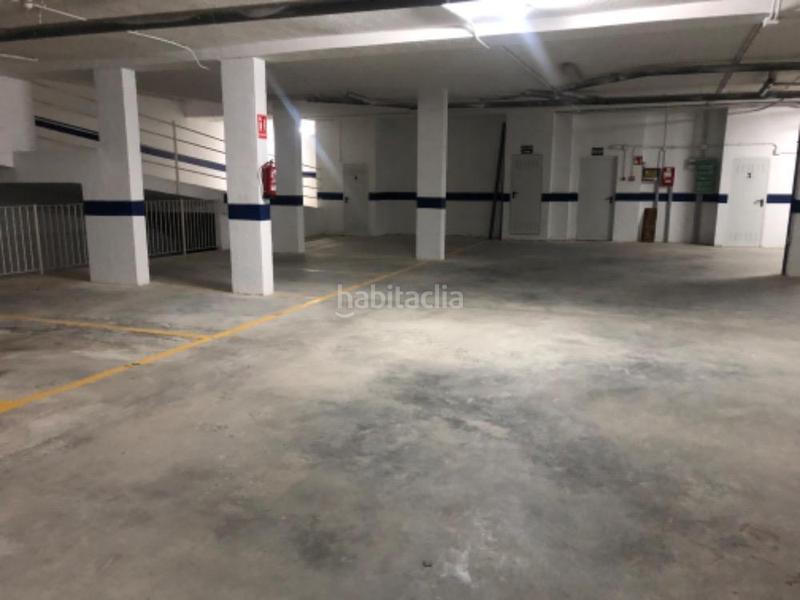 Foto f9a89511-49c1-47d0-bea8-fb66e9adb800. Parking coche en francisco andani 6-8 garaje en venta en Olleria (l´)