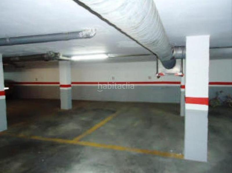 Foto 96403a9c-ccdd-460b-91ce-ca818cb8e67c. Aparcament cotxe a julian arcas lacal 19 a Roquetas pueblo Roquetas de Mar