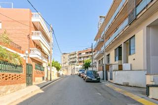 Aparcament cotxe  Riu llobregat.... Garaje en venta