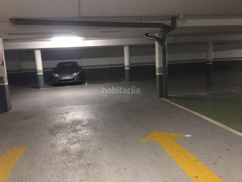 Foto c5fea582-ccdf-4887-98ad-afa0a2cfd99b. Parking voiture dans bases de Manresa - carretera de santpedor Manresa