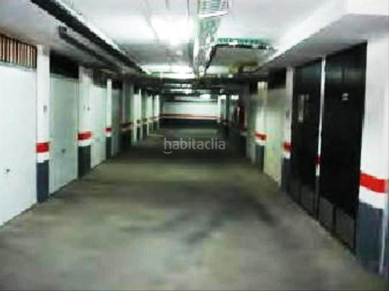 Foto f20dd8d6-5afb-4fed-9606-c5a9cbd8e4f8. Autoparkplatz in carretas 33 in Miguelturra