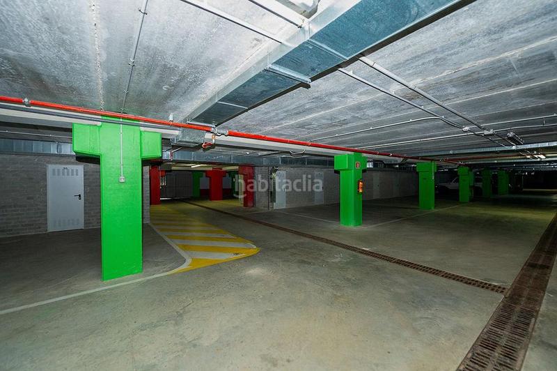 Foto ad976aa9-45fb-4356-a5e2-a9782096a443. Parking coche en única 4 garaje en venta en Aisa