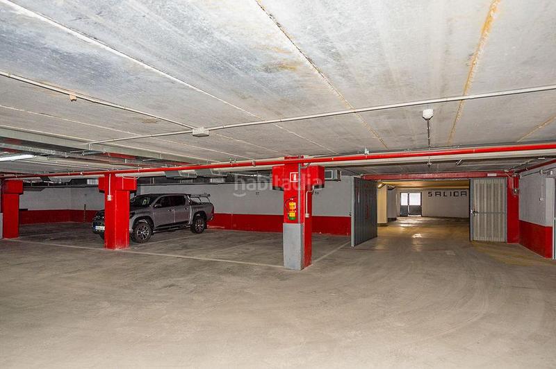 Foto d532d60d-7b8f-48ec-a4ee-ff88e12eb32c. Parking coche garaje en venta en Aisa