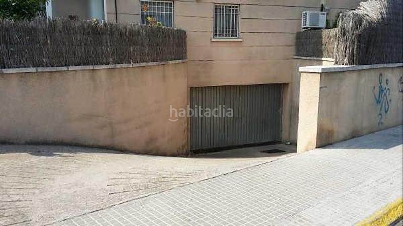 Foto 118e258b-440c-46ca-9090-801339d965ed. Parking coche en arrabal del torrent - edifici eivissa 2 17 garaje en venta en Cubelles