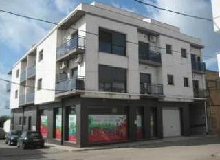 Aparcament cotxe a Un 27. Garaje en venta