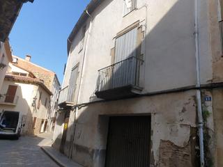Casa a Olot 13-15. Vivienda en venta