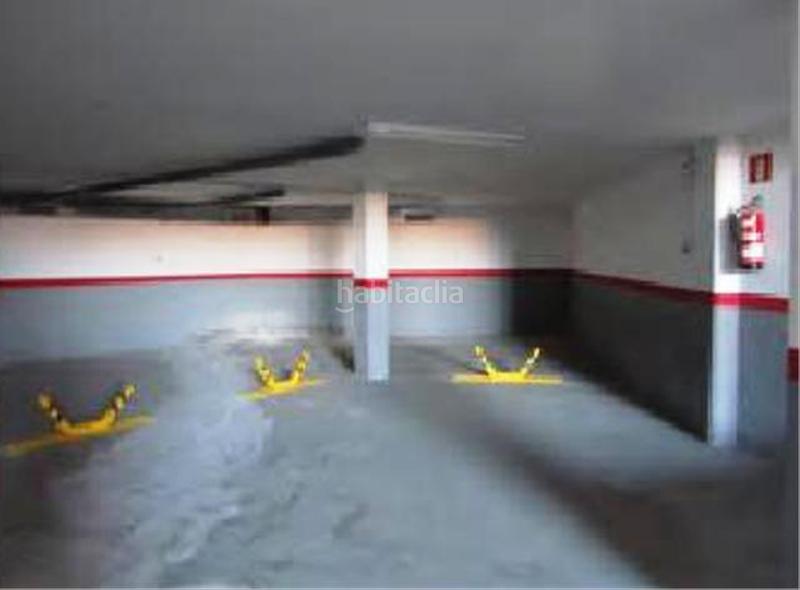 Foto a2a4b65f-2286-499d-8f89-441abd45d307. Aparcament cotxe a nord 1 a Franqueses del Vallès (Les)