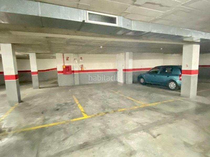 Foto 74fbf717-08a8-4c2f-919b-9b6668bf251d. Parking voiture dans san juan bosco 37 dans Campello Pueblo Campello (el)