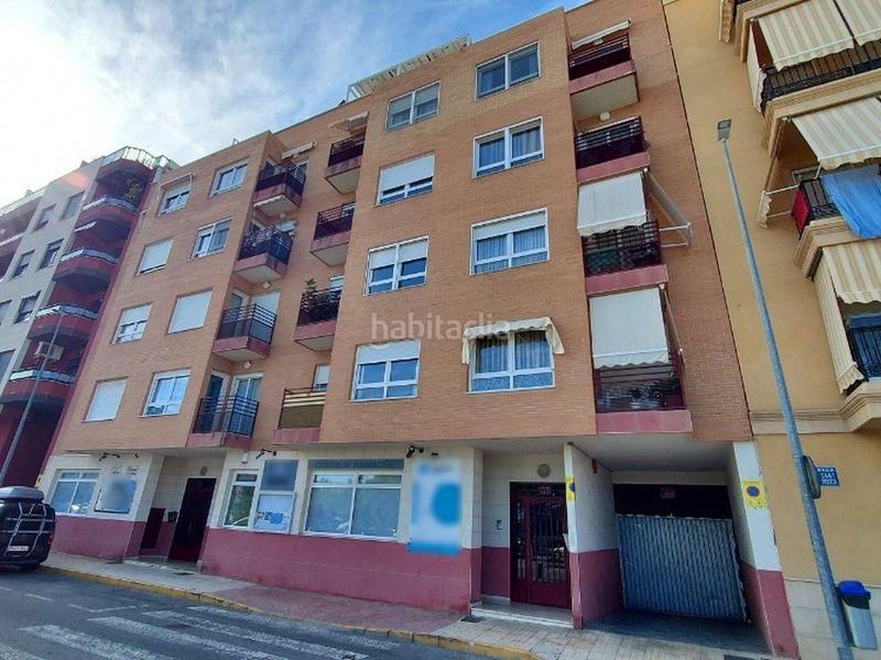 Foto e0d8c514-d92a-4683-9a9c-661752f217eb. Parking voiture dans san juan bosco 37 dans Campello Pueblo Campello (el)