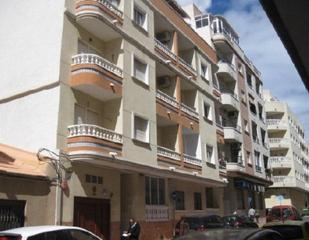 Aparcament cotxe a Juan mateo 69. Garaje en venta