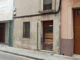 Casa a De la creu 20. Vivienda en venta