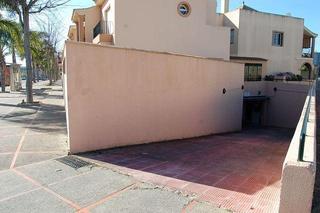Aparcament cotxe a Molino viejo sn. Garaje en venta
