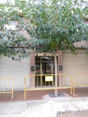 Aparcament cotxe  Pedraforca (persiana a la derecha del portal).... Garaje en venta