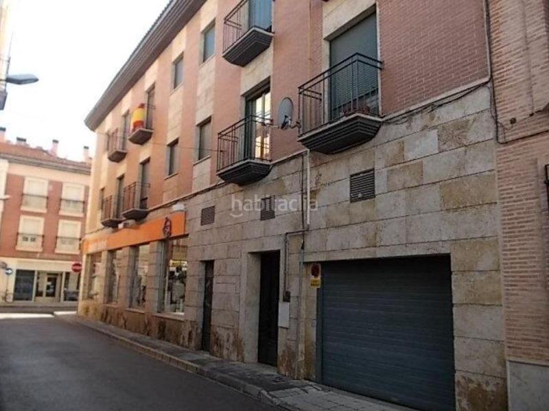Foto 76eeeb62-6ac8-4bea-ab31-12f3c810c6de. Aparcament cotxe a luna 1 a Manzanares