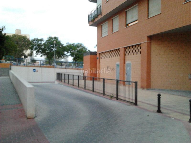 Foto fe07b0a2-121b-4fd1-8533-a061d6d6b76f. Autoparkplatz in cadiz 1 in Alcantarilla
