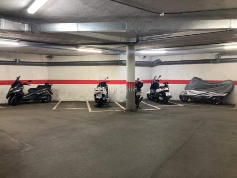 Foto 4d1cf331-39e2-4c33-a93e-20750a13504c. Parking coche en lobera 13 garaje en venta en Pedrezuela