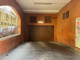 Parking voiture à Castaños 34. Garaje en venta