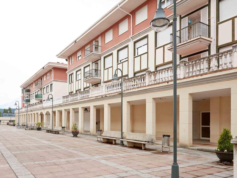 Foto 3d2c24b1-8157-4dd3-8e99-987c2ee39d09. Parking voiture dans margarita maturana 24-26 dans Berriz