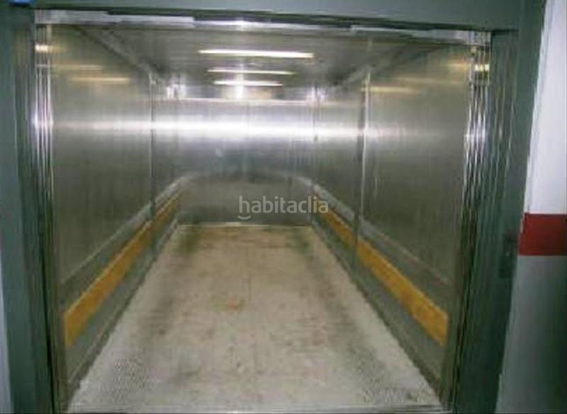 Foto c4bd3f9d-1712-4ee9-ab2f-5ba6e4c19cb7. Autoparkplatz in llavadors 9 in Potríes