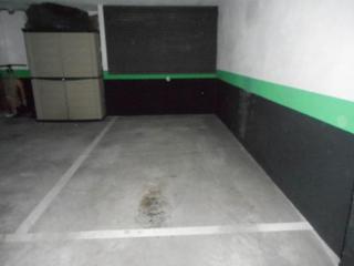 Parking coche en Cosmos 4-6