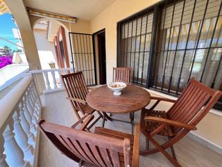 Maison jumelée à Cabo de Palos. Vivienda 2x1 con patio y piscina en cabo de palos  ideal para fa
