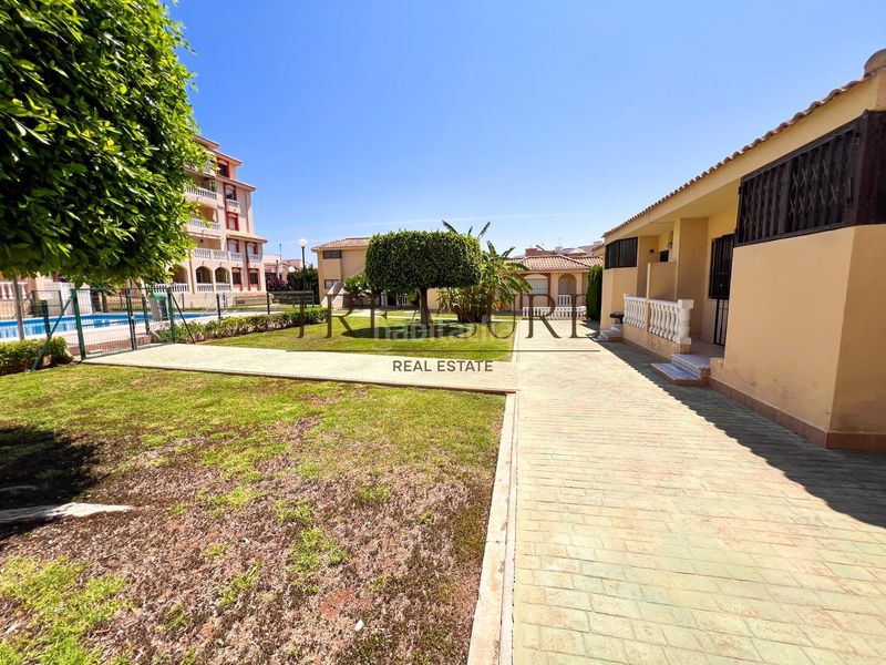 Foto 98653b5c-99d0-43dd-82a4-5859ff647694. Casa adossada amb aparcament piscina a Cabo de Palos Cartagena
