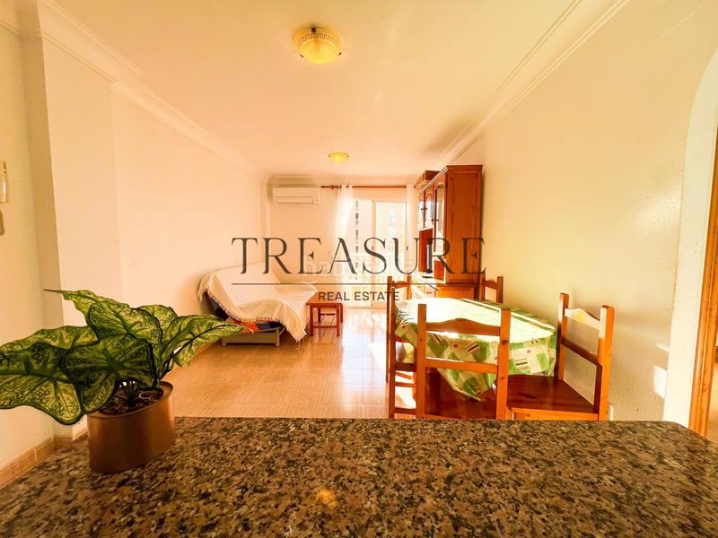 Foto 1d64e73a-96a0-4c58-923e-507eb2f23720. Apartament amb aparcament piscina a Playa Honda-Playa Paraíso Cartagena