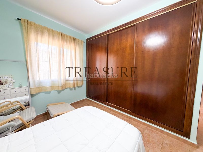 Foto 099b0cf4-5695-4a30-80f0-6545449631f2. Casa aparellada amb aparcament piscina a Roldán Torre - Pacheco