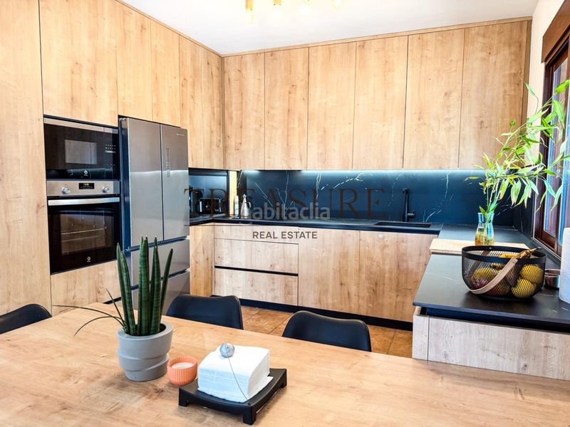 Foto 0c573ea6-be47-4821-88aa-1b090f08f3fb. Casa aparellada amb aparcament piscina a Roldán Torre - Pacheco