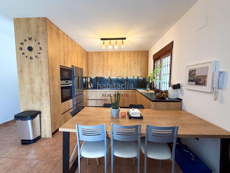 Foto 0ce625d2-4dfb-46de-8666-067426121a16. Casa aparellada amb aparcament piscina a Roldán Torre - Pacheco