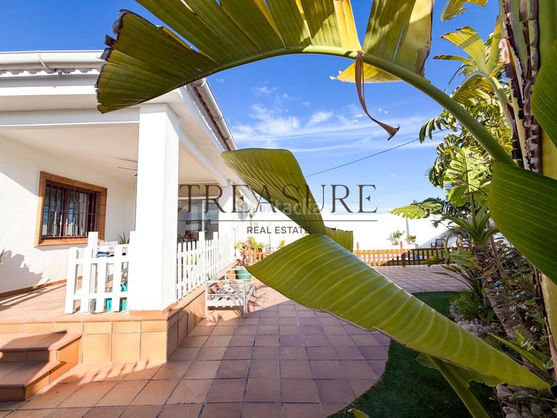 Foto 28810c3d-41c0-49fd-a609-5700645387eb. Casa aparellada amb aparcament piscina a Roldán Torre - Pacheco