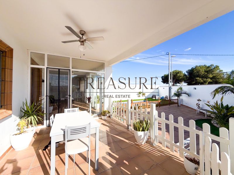 Foto 53b69977-4201-4cdd-8639-23042a577bec. Casa aparellada amb aparcament piscina a Roldán Torre - Pacheco