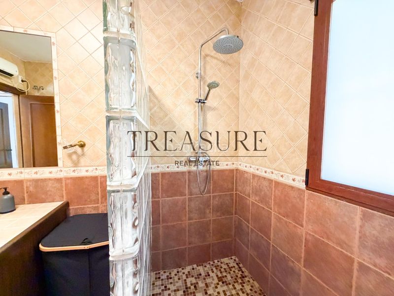 Foto 612a1a4f-9913-4058-9fc2-edced52bb1ba. Casa aparellada amb aparcament piscina a Roldán Torre - Pacheco