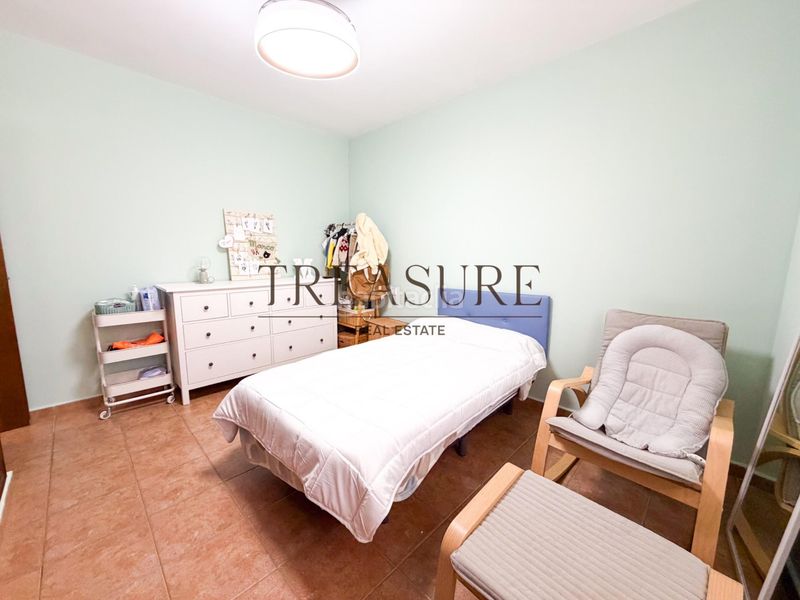 Foto 7201e483-7345-4787-9ba7-710f637b80e0. Casa aparellada amb aparcament piscina a Roldán Torre - Pacheco