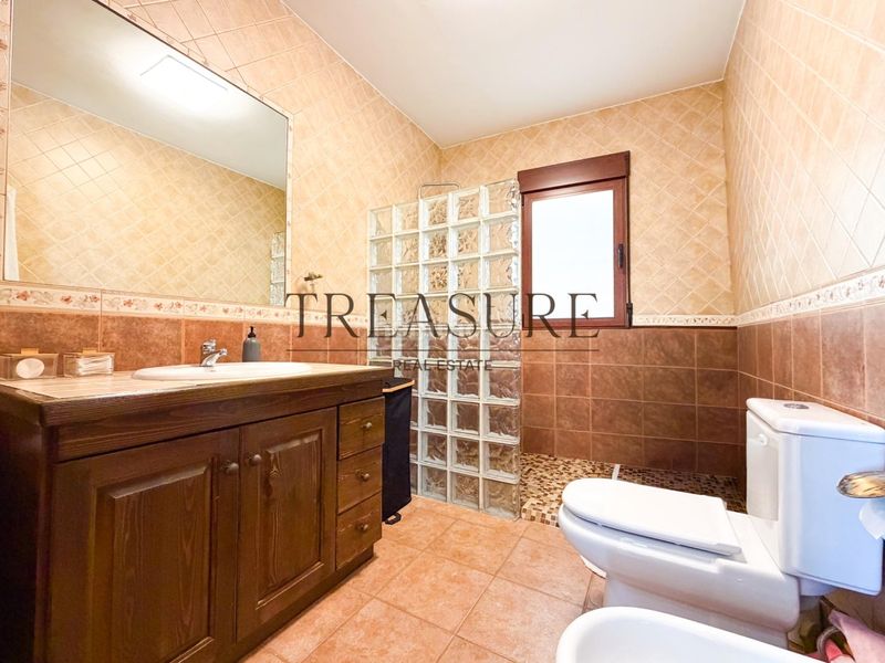 Foto e9824fde-50a6-4c2b-a8f9-2bf2554e7bba. Casa aparellada amb aparcament piscina a Roldán Torre - Pacheco