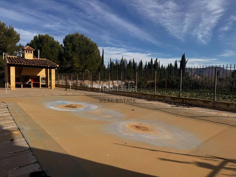 Foto 4beaf898-c1ae-4aba-a24f-fee5a8240bdb. Xalet amb calefacció piscina a Casillas Murcia