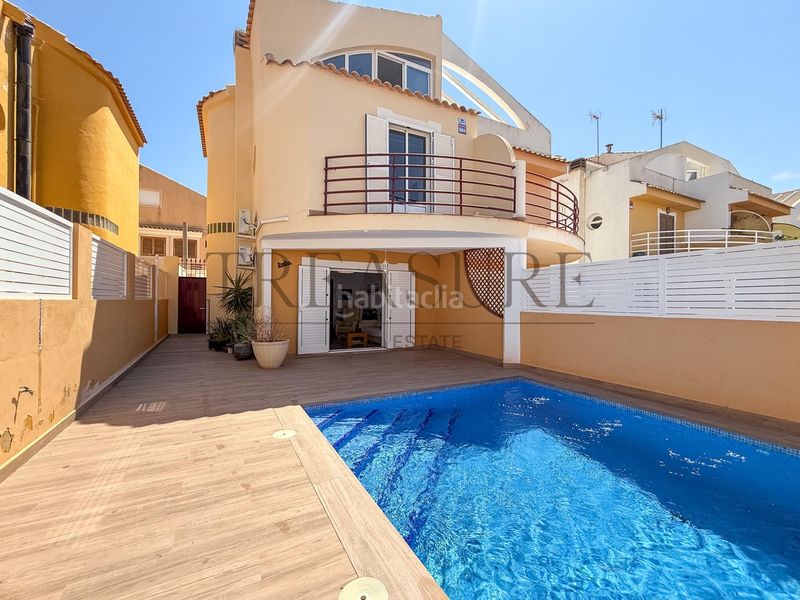 Foto 6a565876-7990-4472-a3f8-2c6e8477813f. Casa aparellada amb calefacció piscina a Playa Grande-Castellar Mazarrón