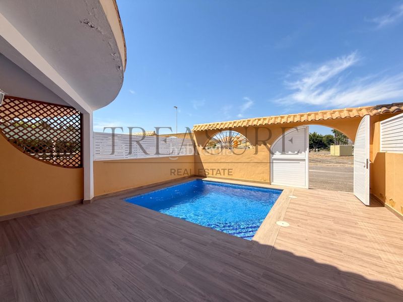 Foto 895e90cf-a190-43a1-9515-cac8852ea713. Casa aparellada amb calefacció piscina a Playa Grande-Castellar Mazarrón