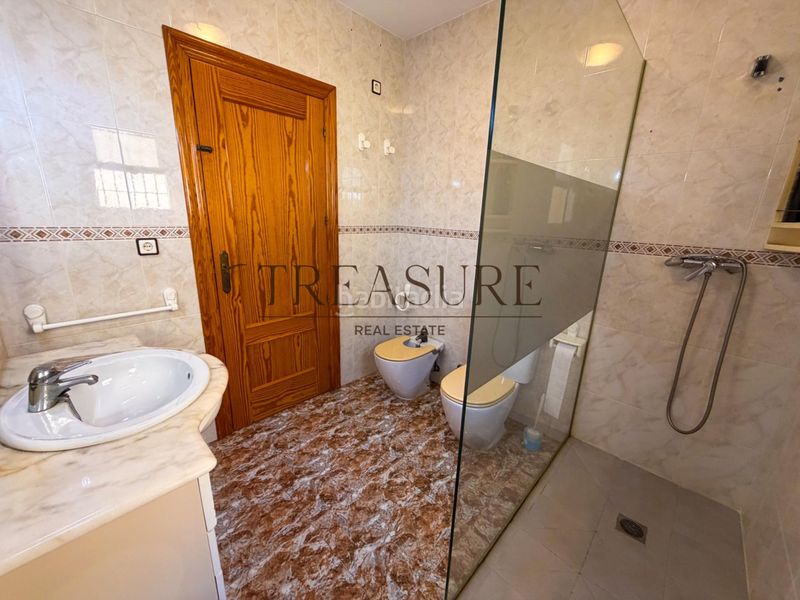 Foto c2319331-d4b7-4fd6-9027-81d7fd69e28e. Casa amb aparcament a Los Narejos_Punta Calera Alcázares (Los)