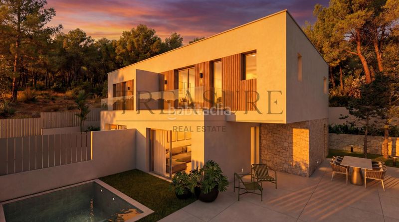 Foto 83c740b1-2aa2-40c5-a861-988144bb4ff8. Casa aparellada amb calefacció aparcament piscina a Murcia