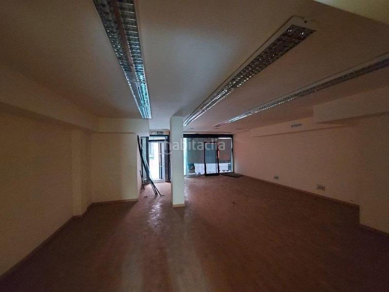 Foto f4bc3b40-6947-40e2-8adf-a7b6e24a9d4f. Locale commerciale in Vilamarina Viladecans