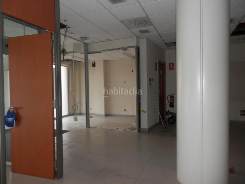 Foto d31dc55d-9b32-458b-8972-e085fc384c87. Local comercial a del puigsacalm 25(c) a Les Arenes - La Grípia - Can Montllor Terrassa