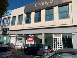 Local commercial à Europa, edf. europa 35. Local en venta