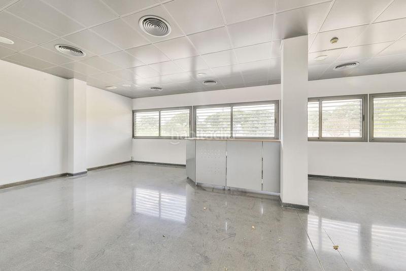 Foto fe89bb02-fd79-4e9e-9896-3befb8e775f4. Ufficio in blaise pascal 3 in Establiments Palma de Mallorca